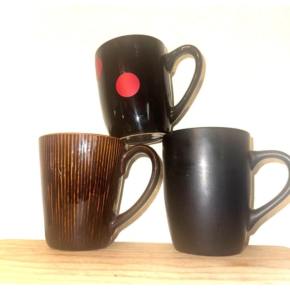 Set Of 3 Ceramic Mugs: Black With Red Dots Black Pinstripe Solid Black
